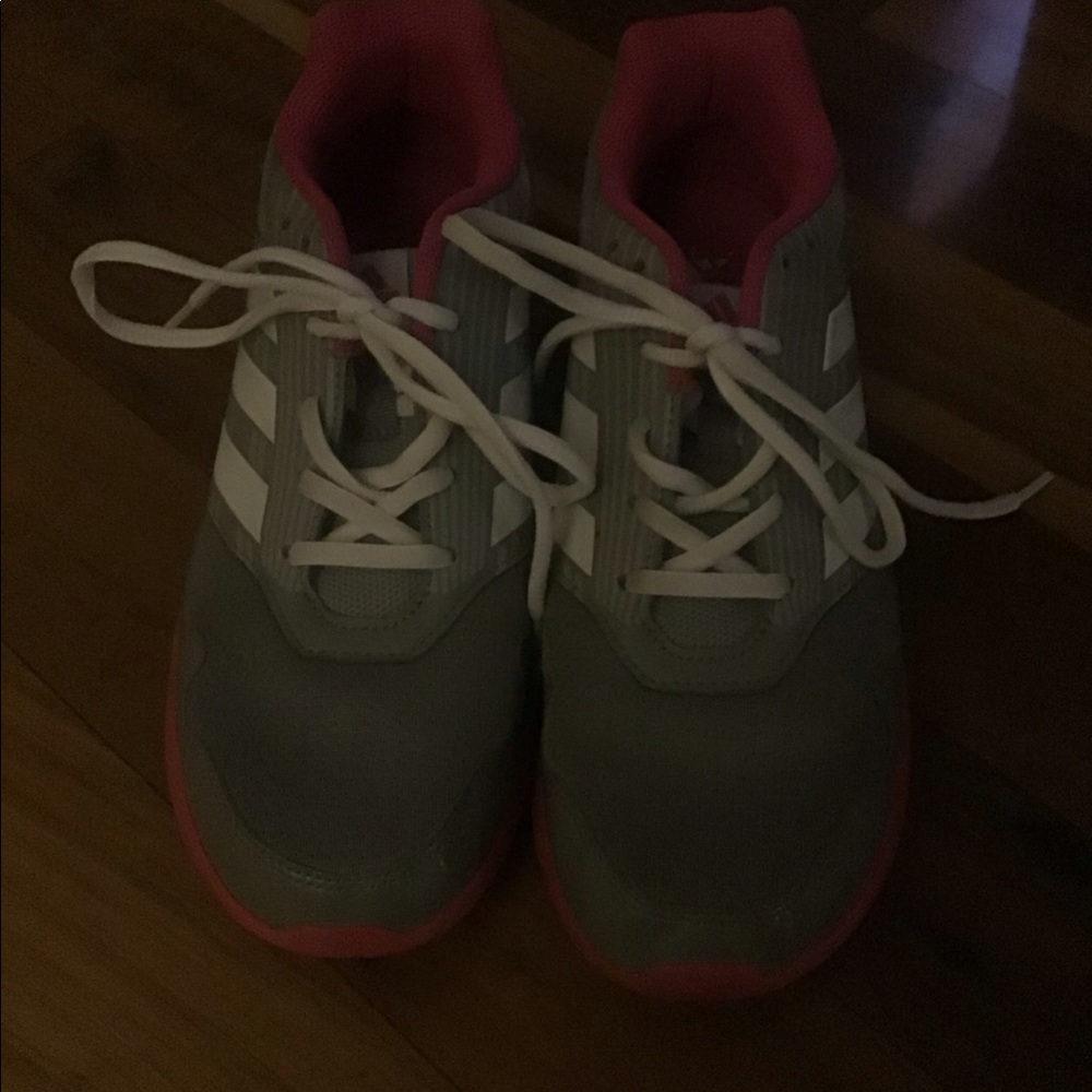 Adidas woman’s size 7